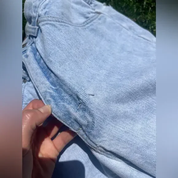 90s Vintage High Waisted Forenza Light Wash Jeans - Picture 7 of 13